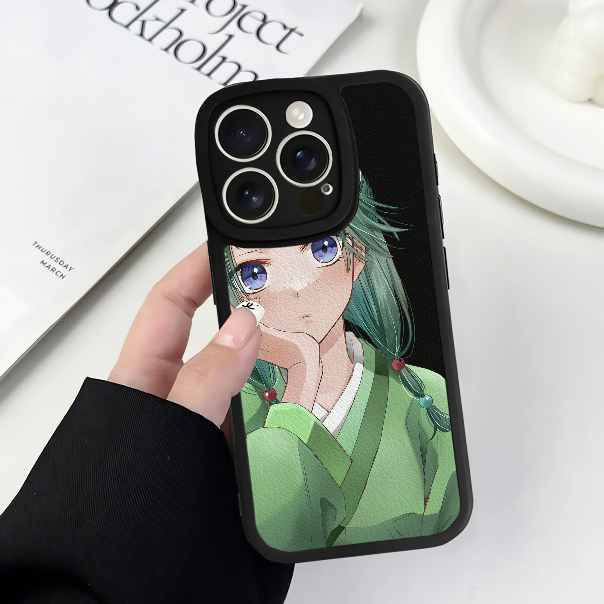 （画像用） 薬屋のひとりごと The Apothecary Diaries 【iPhone 16シリーズ対応】シリコンスマホケース（レザー調） 材質：シリコン